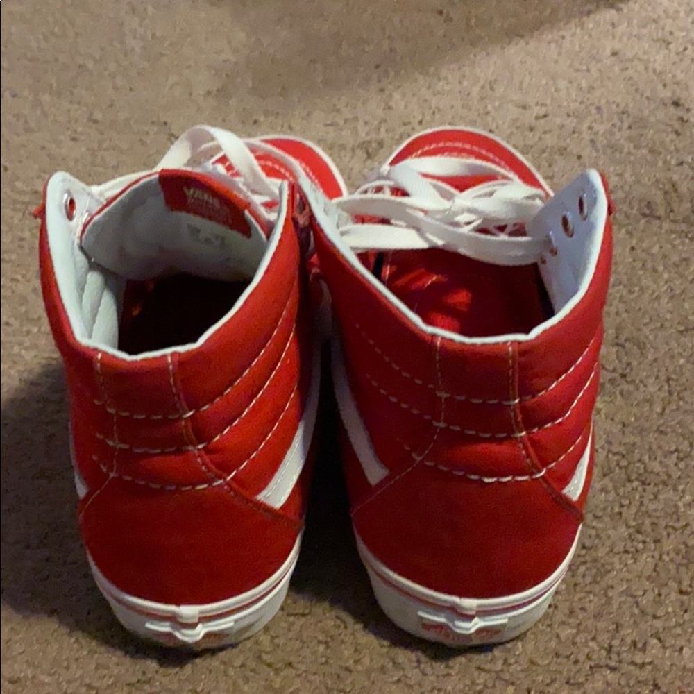 Shoes - Picture 4 of 4
